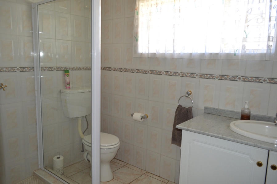 4 Bedroom Property for Sale in Flamwood North West